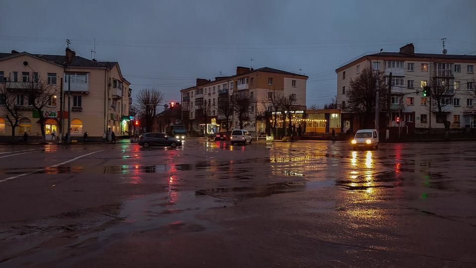 Грудневі дощі й температурні гойдалки: погода на тиждень у Коростенському районі