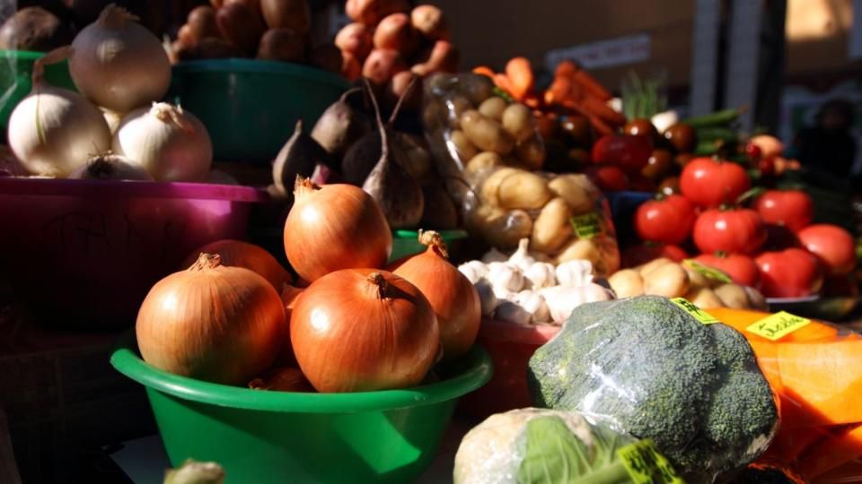 У листопаді в Житомирській області зросли ціни на продукти, але впали на ліки та одяг