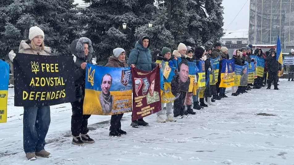 У Малині пройшла акція “Янголи очікування” на підтримку полонених і зниклих безвісти