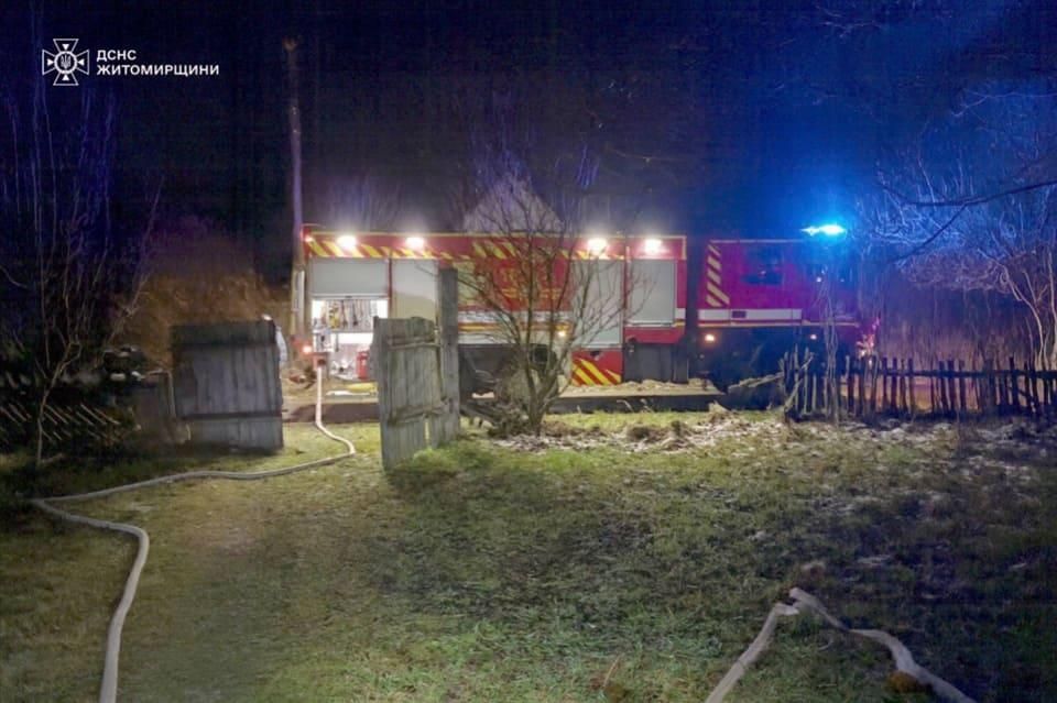 На Овруччині під час пожежі в приватному будинку загинув пенсіонер