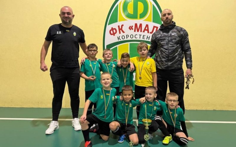 Коростенські “МАЛівці” здобули бронзу на футзальному турнірі в Коростені