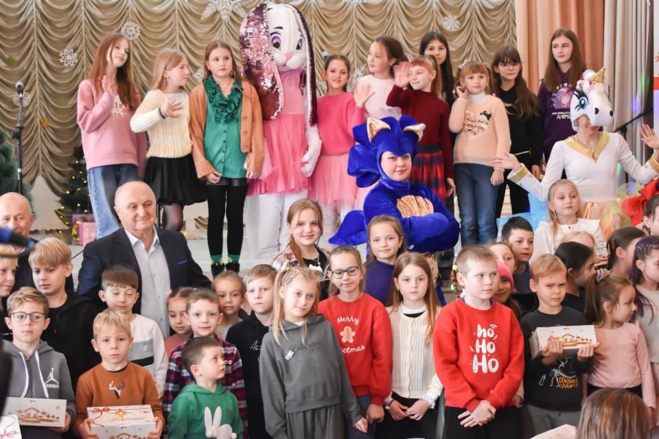У школі мистецтв Коростеня відбувся різдвяний захід для дітей-переселенців