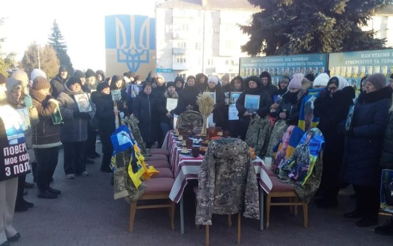 Овруцька громада зустріла переддень Різдва на “Сумному святому вечорі”