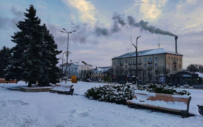 Останні вихідні грудня у Коростенському районі принесуть сніг, дощ, ожеледицю та недільну хуртовину
