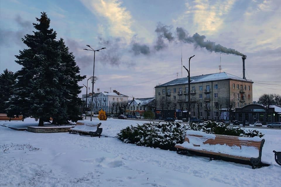 Останні вихідні грудня у Коростенському районі принесуть сніг, дощ, ожеледицю та недільну хуртовину