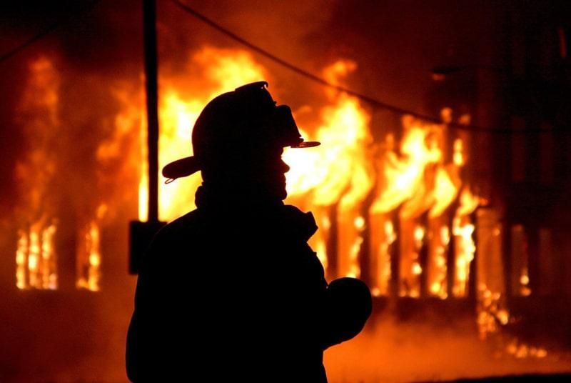 Внаслідок пожежі у будинку в селі на Коростенщині загинули двоє чоловіків