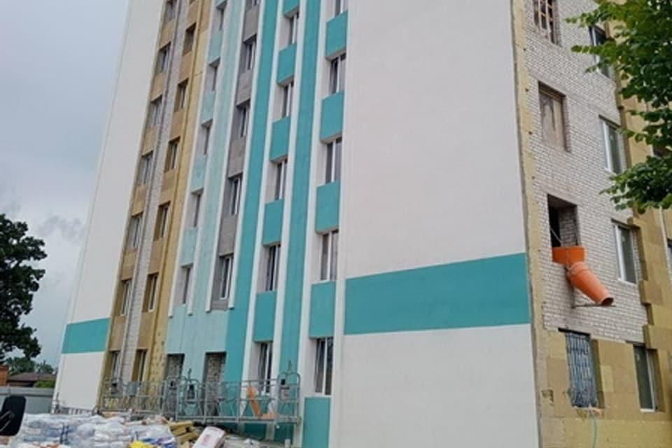 Будівництво хірургічного корпусу в Коростені подорожчало: підряднику виділяють ще понад 10 млн грн