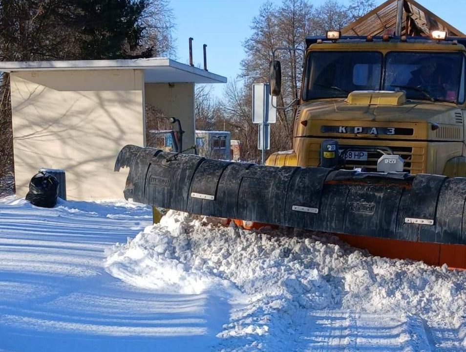 У Житомирській області дорожники посилили роботу: очікуються опади та ожеледиця