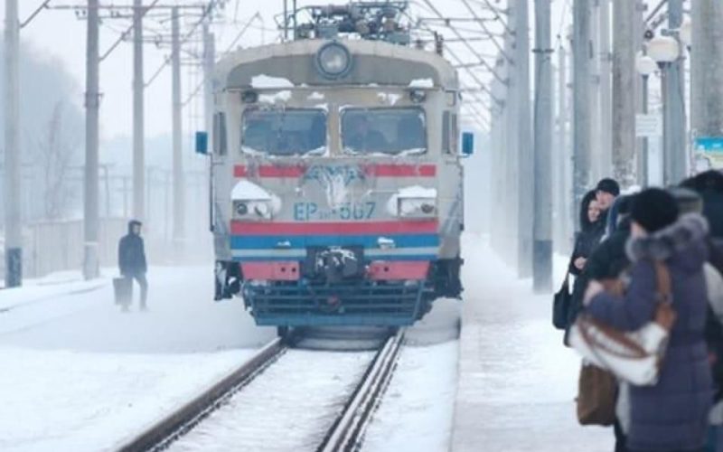 Через атаку рф приміські поїзди з Коростеня до Овруча тимчасово не курсуватимуть