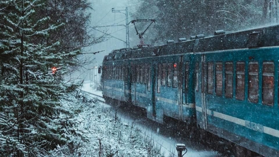 Тимчасові зміни руху: на Коростенському напрямку скасували два рейси