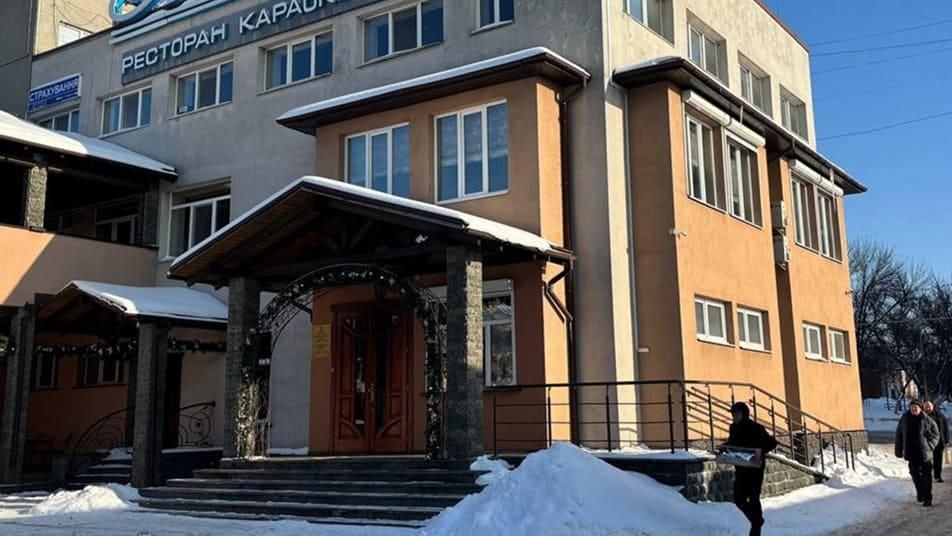 У Малині в місцевому ресторані відкрили Пункт турботи: є можливість підзарядити телефони та пригощають чаєм