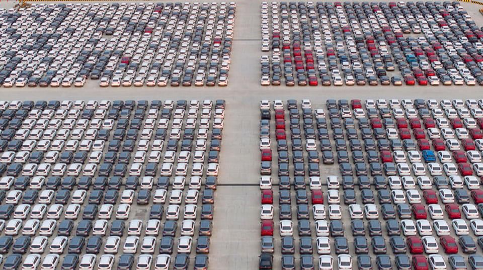 Українці придбали рекордну кількість нових авто за 2025 рік
