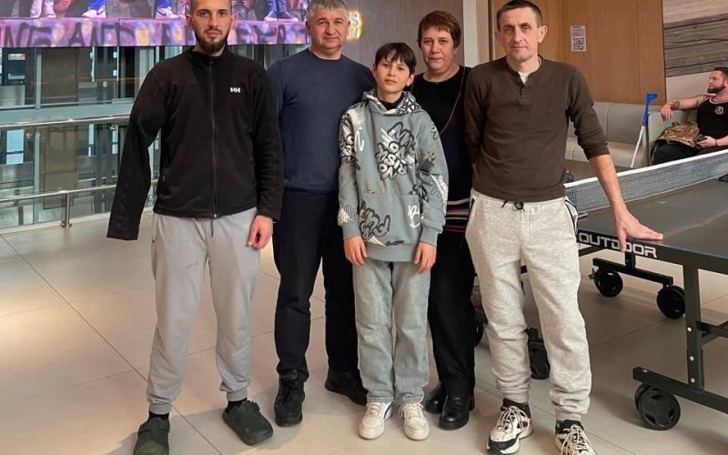 В Олевській громаді допомогли родині пораненого військового дістатися до медзакладу у Львові