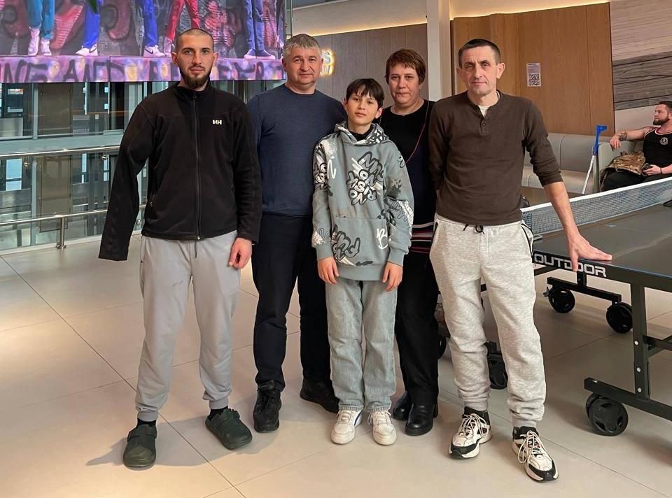 В Олевській громаді допомогли родині пораненого військового дістатися до медзакладу у Львові