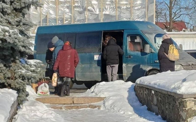 Через перебої руху поїздів жителі Малина просять запустити автобусний маршрут до Коростеня