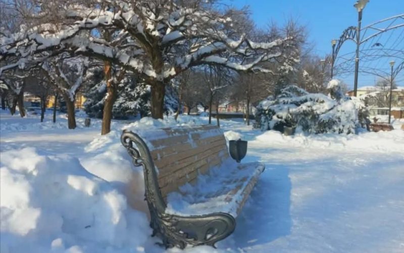 Ожеледиця на дорогах та невеликий сніг – погода в Коростенському районі на вихідних