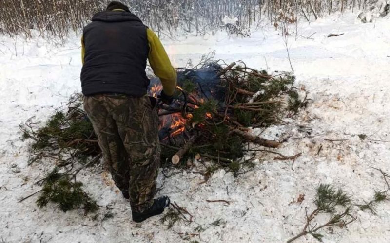 Розвів багаття за 10 метрів від лісу: чоловіка з Чоповицької громади притягнули до відповідальності