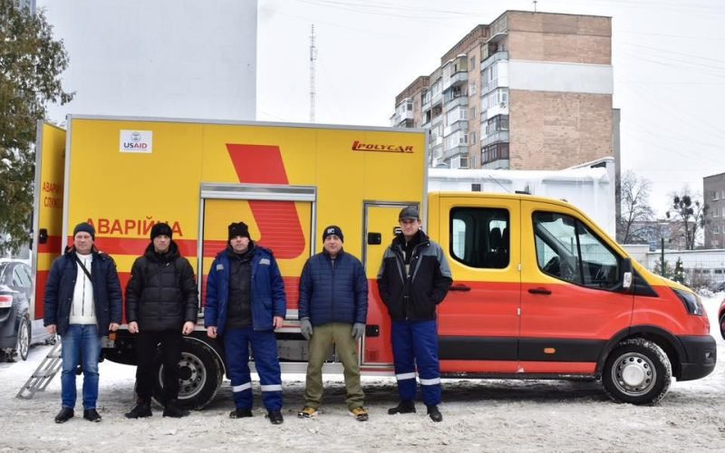 Фахівці з Коростеня виїхали до Києва для відновлення тепло- та водопостачання