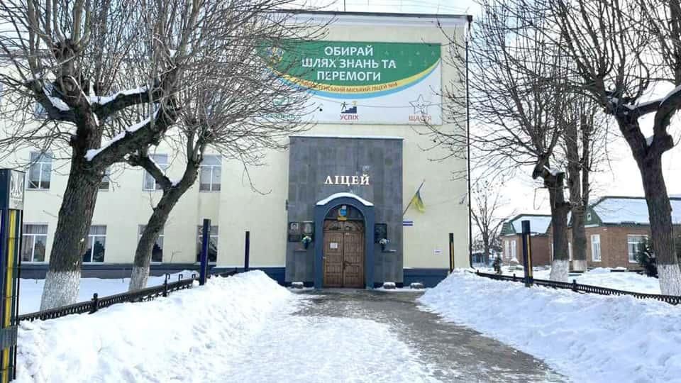 У Коростенській громаді назвали дату можливого повернення школярів до класів