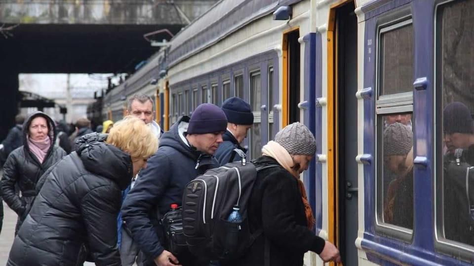 Ранковий електропоїзд Малин — Київ відновлює курсування