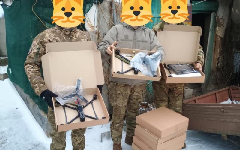 Овруцька громада передала захисникам 10 дронів