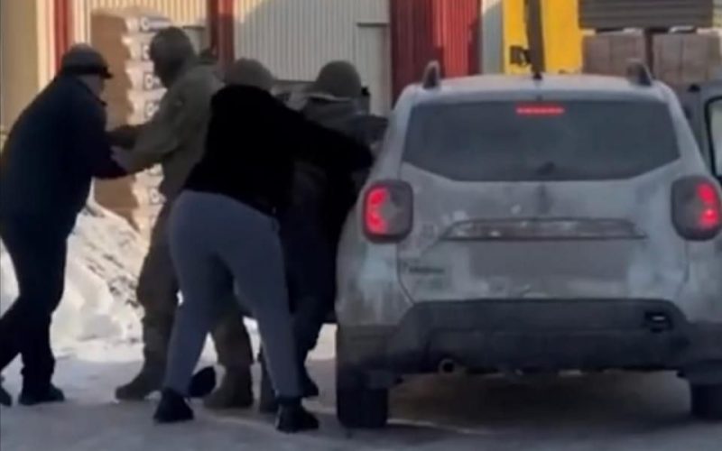 У місті Житомирської області поліція розслідує викрадення чотирьох чоловіків людьми у військовій формі
