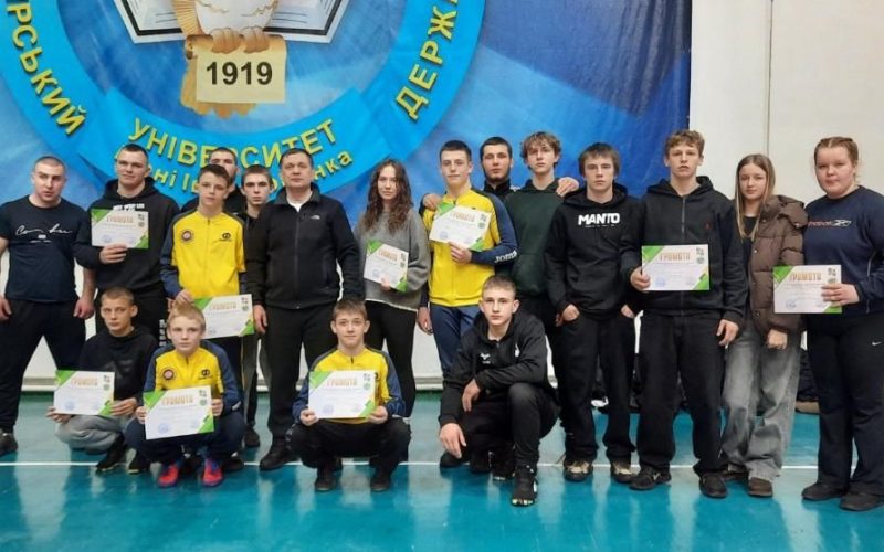 Коростень на п’єдесталі: шість золотих і низка призових місць на чемпіонаті області з вільної боротьби