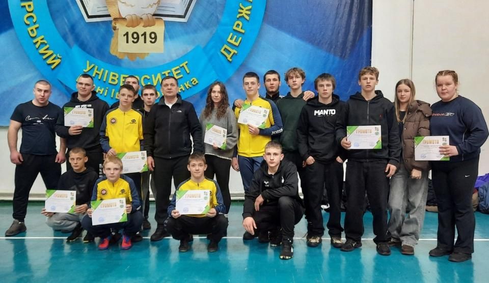 Коростень на п’єдесталі: шість золотих і низка призових місць на чемпіонаті області з вільної боротьби