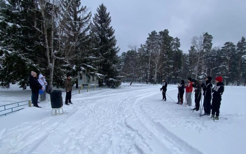 У селищі Коростенського району пройшов обласний чемпіонат з лижних гонок серед юнаків і дівчат