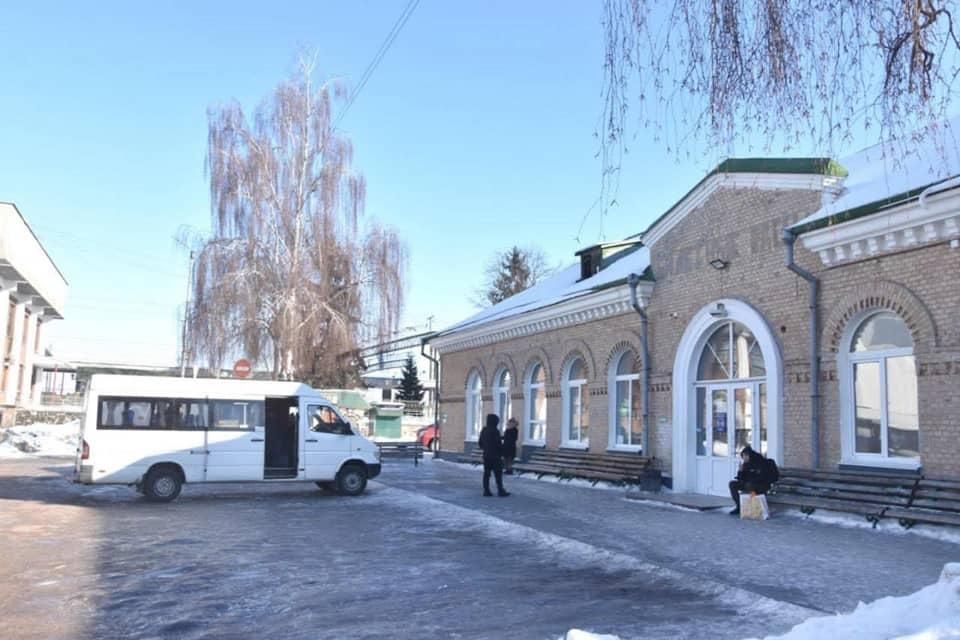 Транспортний збій у Коростенській громаді: декілька автобусів на ремонті, низку рейсів призупинено