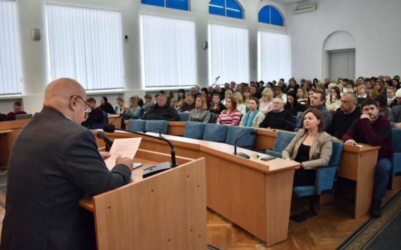 У Коростені звітував мер Москаленко: індустріальний парк, підтримка військових та чорнобильців, розвиток медицини