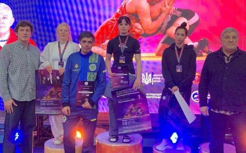 Коростенка Діана Котвицька здобула «золото» на Всеукраїнському турнірі з вільної боротьби