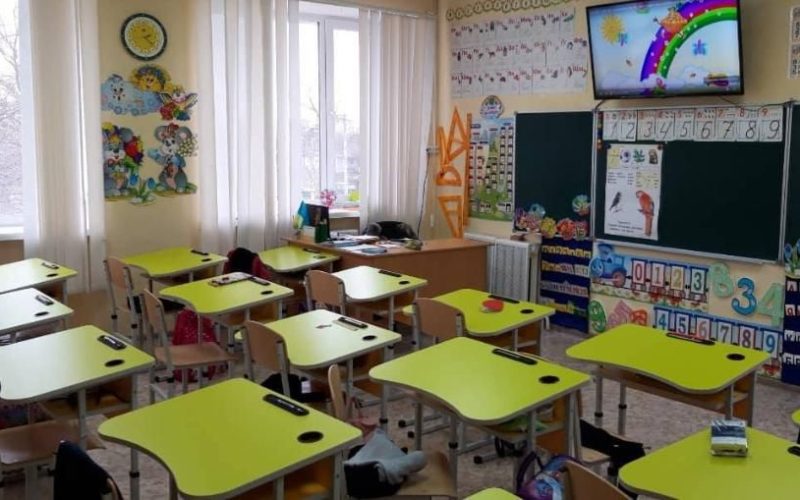 Моноблоки та лабораторне обладнання: гімназії та ліцеї Малинської громади отримали сучасне обладнання для навчання