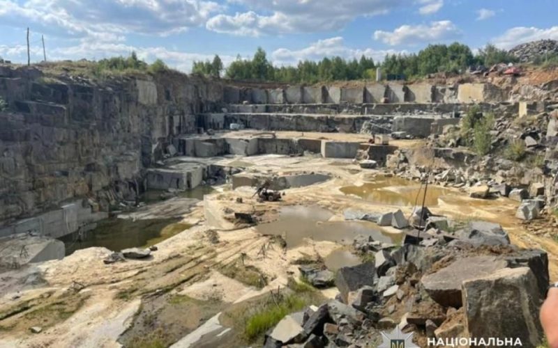 Ексочільника кар’єру на Малинщині обвинувачують у зловживаннях та відмиванні коштів: збитки – 12 млн грн