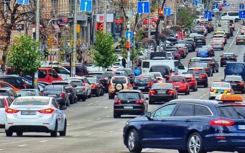 На Житомирщині понад 10 автовласників придбали номерні знаки за 80 тисяч гривень