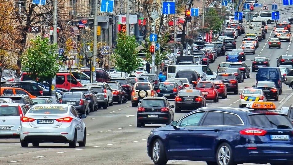 На Житомирщині понад 10 автовласників придбали номерні знаки за 80 тисяч гривень