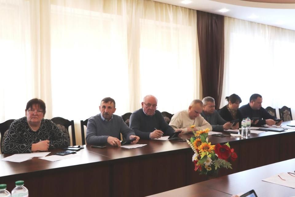 Олевський виконком ухвалив рішення про матеріальну допомогу на понад 400 тис. грн і оновив перелік медпослуг