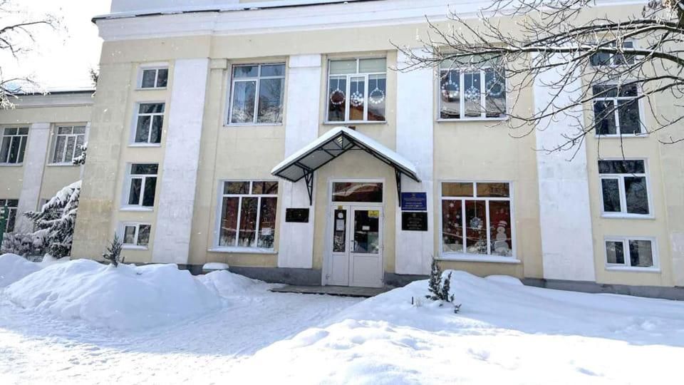 У Коростенській громаді фіксують поступове зниження захворюваності на ГРВІ: ліцеї частково повертаються до очного навчання