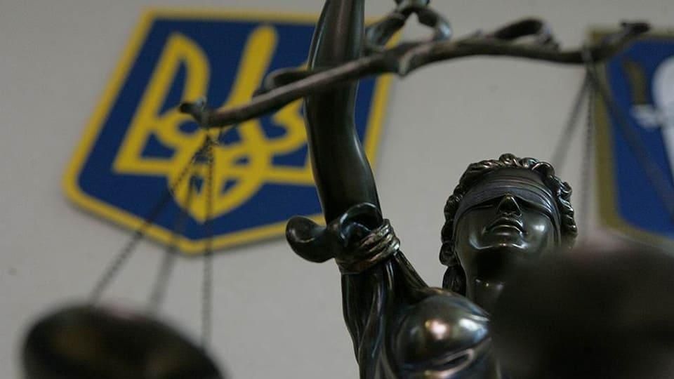 У Коростенському районі екскерівниці апарату суду повідомили про підозру через блокування справ