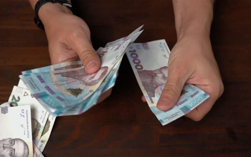 У Житомирській області середня зарплата знизилася до 22,6 тис. грн: статистика за січень