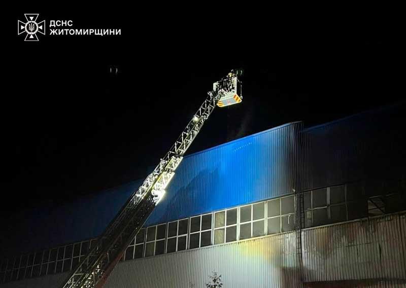 У Житомирській області через російські обстріли виникли дві пожежі на об’єктах інфраструктури