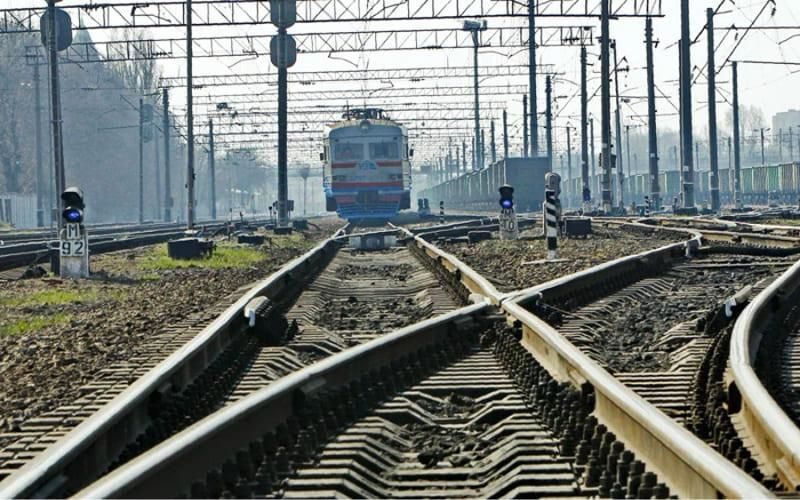 Після нічних атак рф зупинено рух поїздів на ділянці Коростень-Олевськ