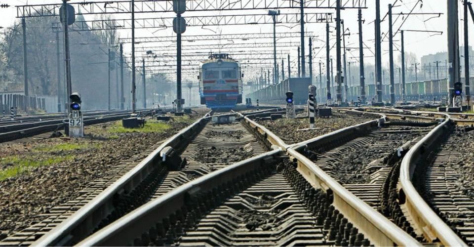 Після нічних атак рф зупинено рух поїздів на ділянці Коростень-Олевськ