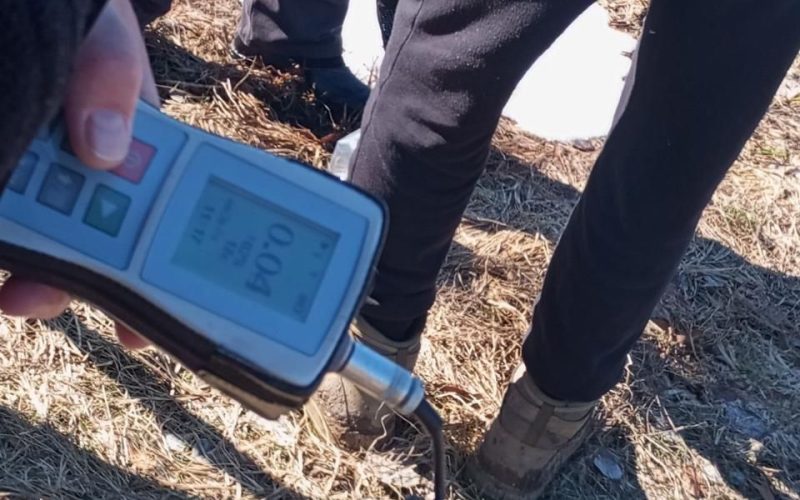 У Лугинській громаді здійснюють дозиметричну паспортизацію: відібрано проби ґрунту в шести населених пунктах