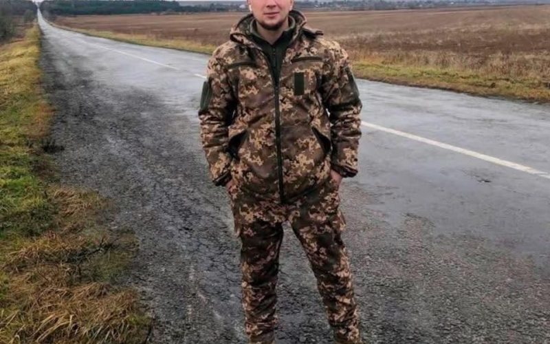 У Коростенській громаді в останню путь проведуть Захисника Миколу Гонца, про загибель якого повідомили восени 2025 року