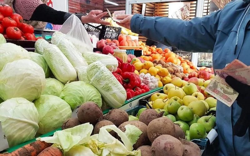 Картопля та капуста б’ють по кишені: на Житомирщині овочі подорожчали майже на 27%