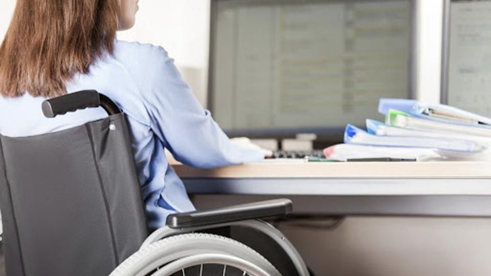 Понад тисяча людей з інвалідністю у Житомирській області звернулися по роботу до служби зайнятості