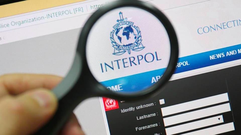 У Коростені під час перереєстрації виявили авто, що перебуває у міжнародному розшуку