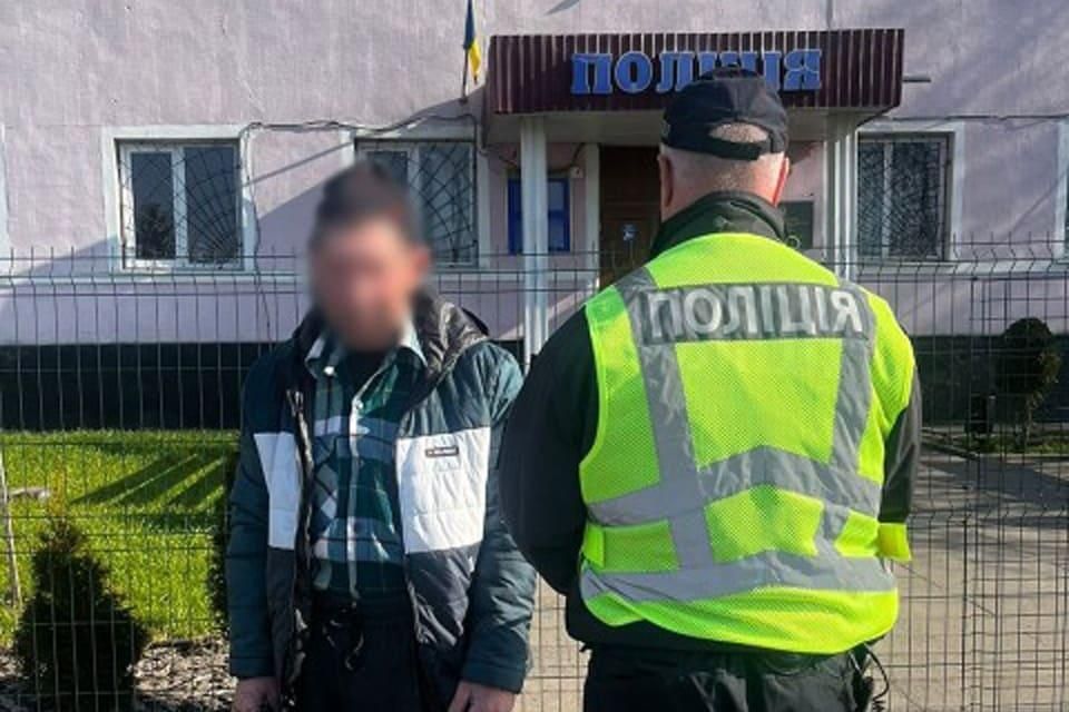На Житомирщині нетверезий чоловік вдарив 10-річну дитину штахетою по голові