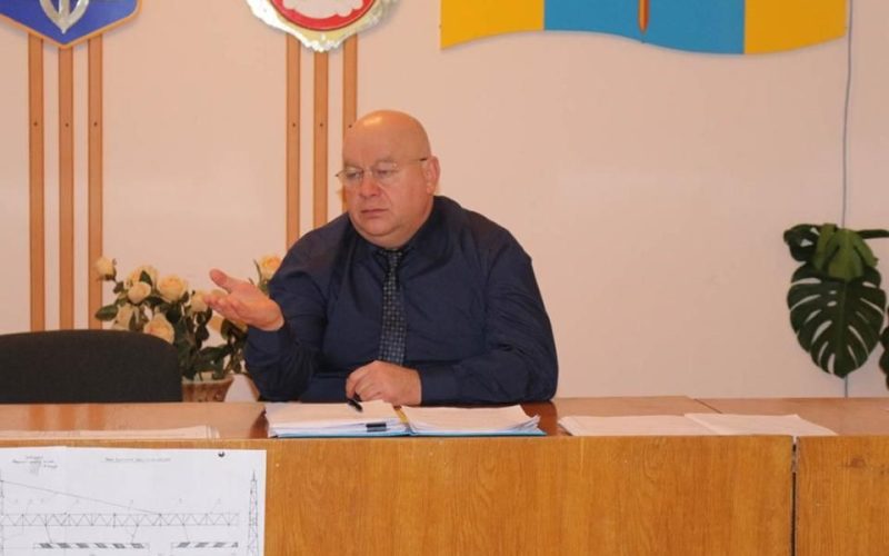 Частка будинку, зарплата у понад пів мільйона та 300 тис. грн пенсії – що нового у мера Овруча